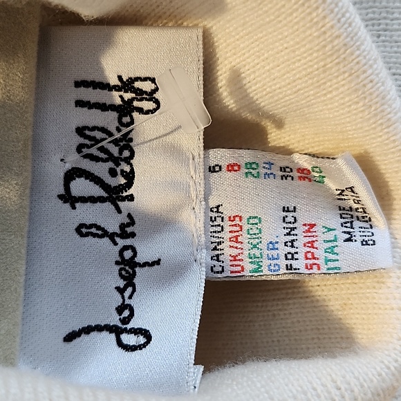 JOSEPH RIBKOFF white and black trim wool blend sweater size 6 - Picture 5 of 5